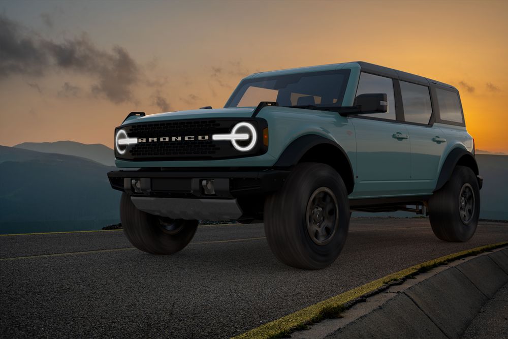 4-door Bronco - Custer Adventures